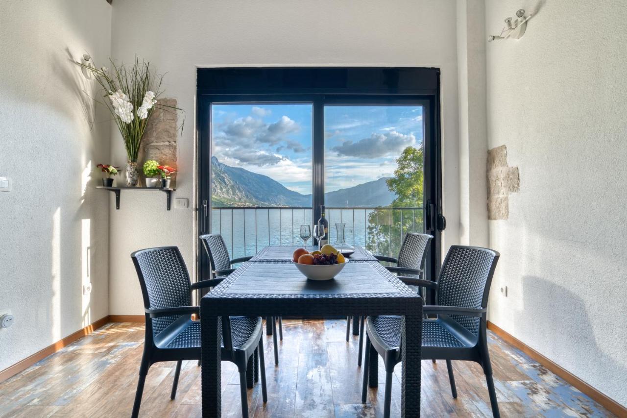 Beachfront Villa Nautica Kotor Exterior photo
