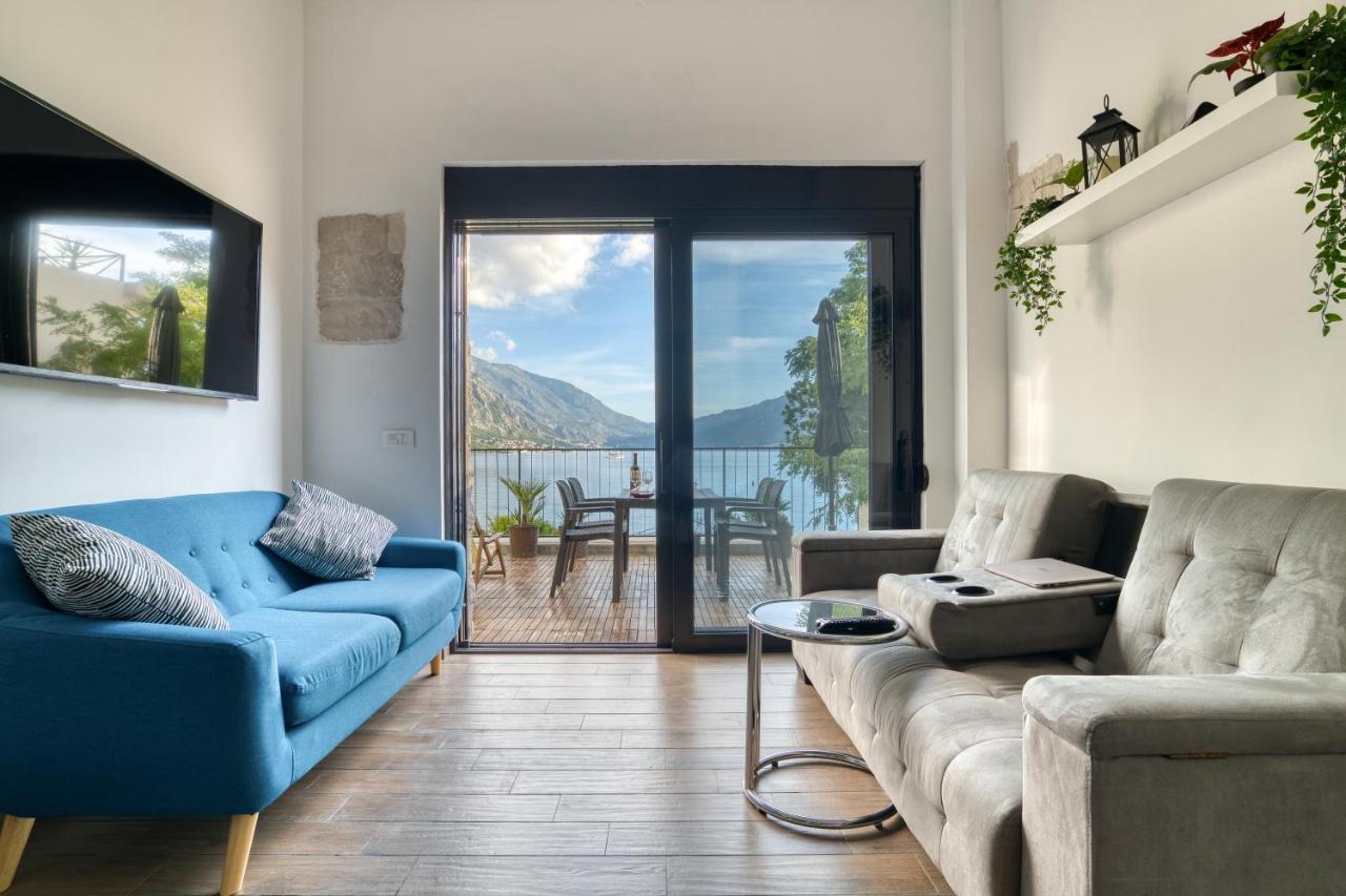 Beachfront Villa Nautica Kotor Exterior photo