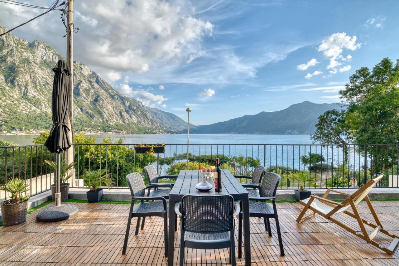 Beachfront Villa Nautica Kotor Exterior photo