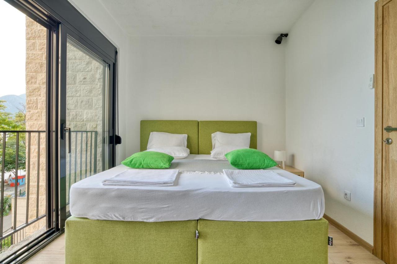 Beachfront Villa Nautica Kotor Exterior photo
