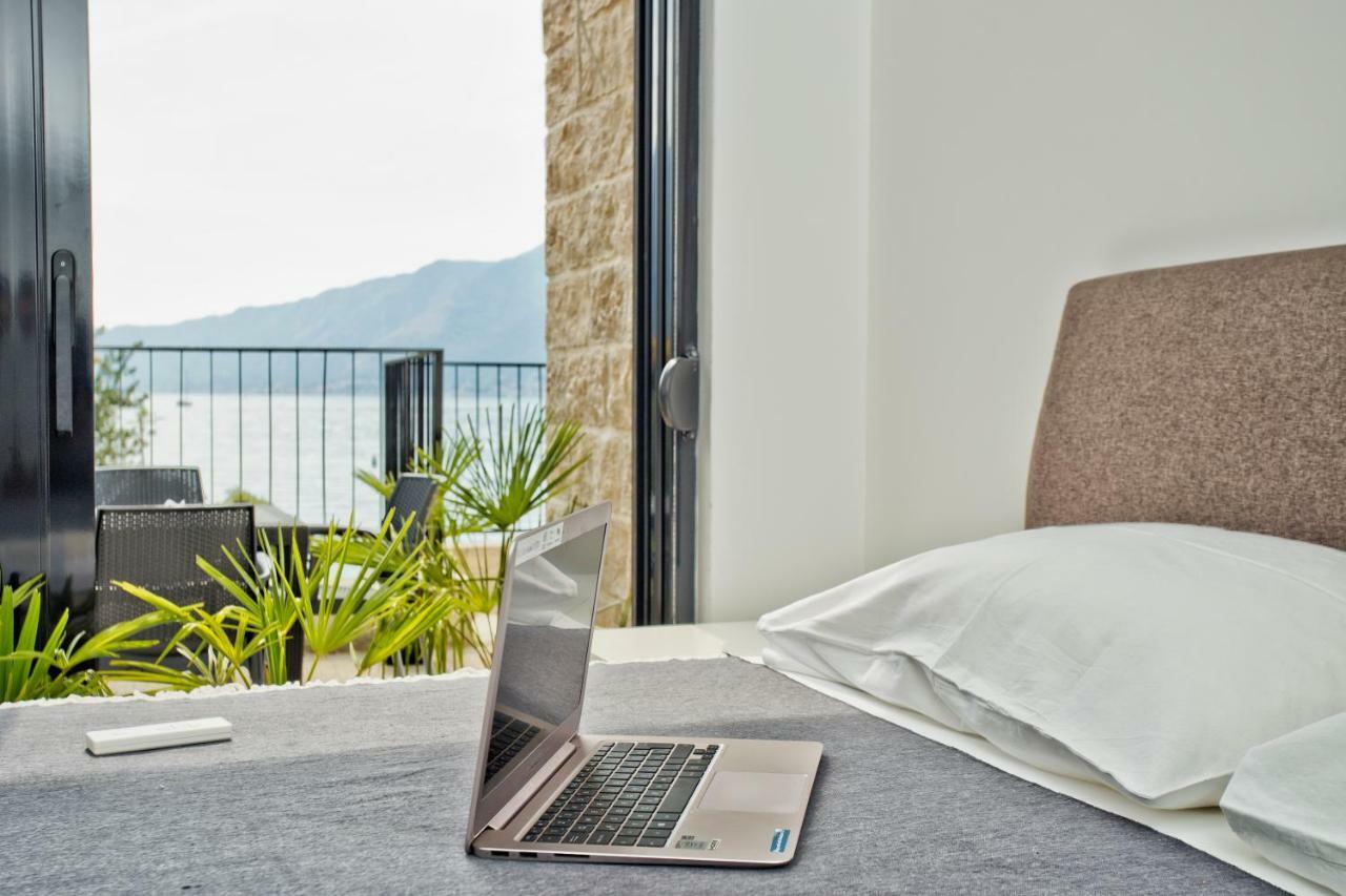 Beachfront Villa Nautica Kotor Exterior photo
