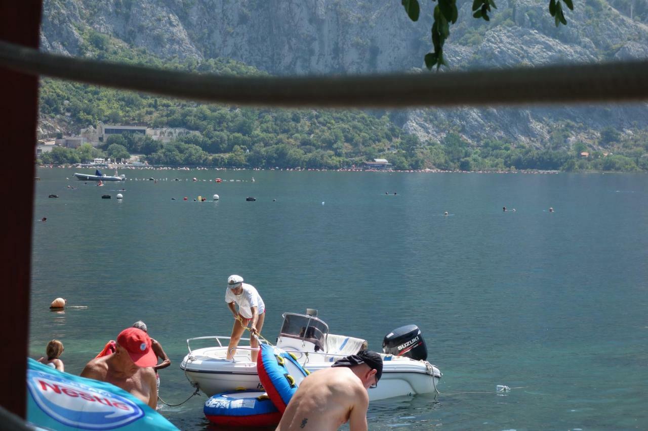 Beachfront Villa Nautica Kotor Exterior photo